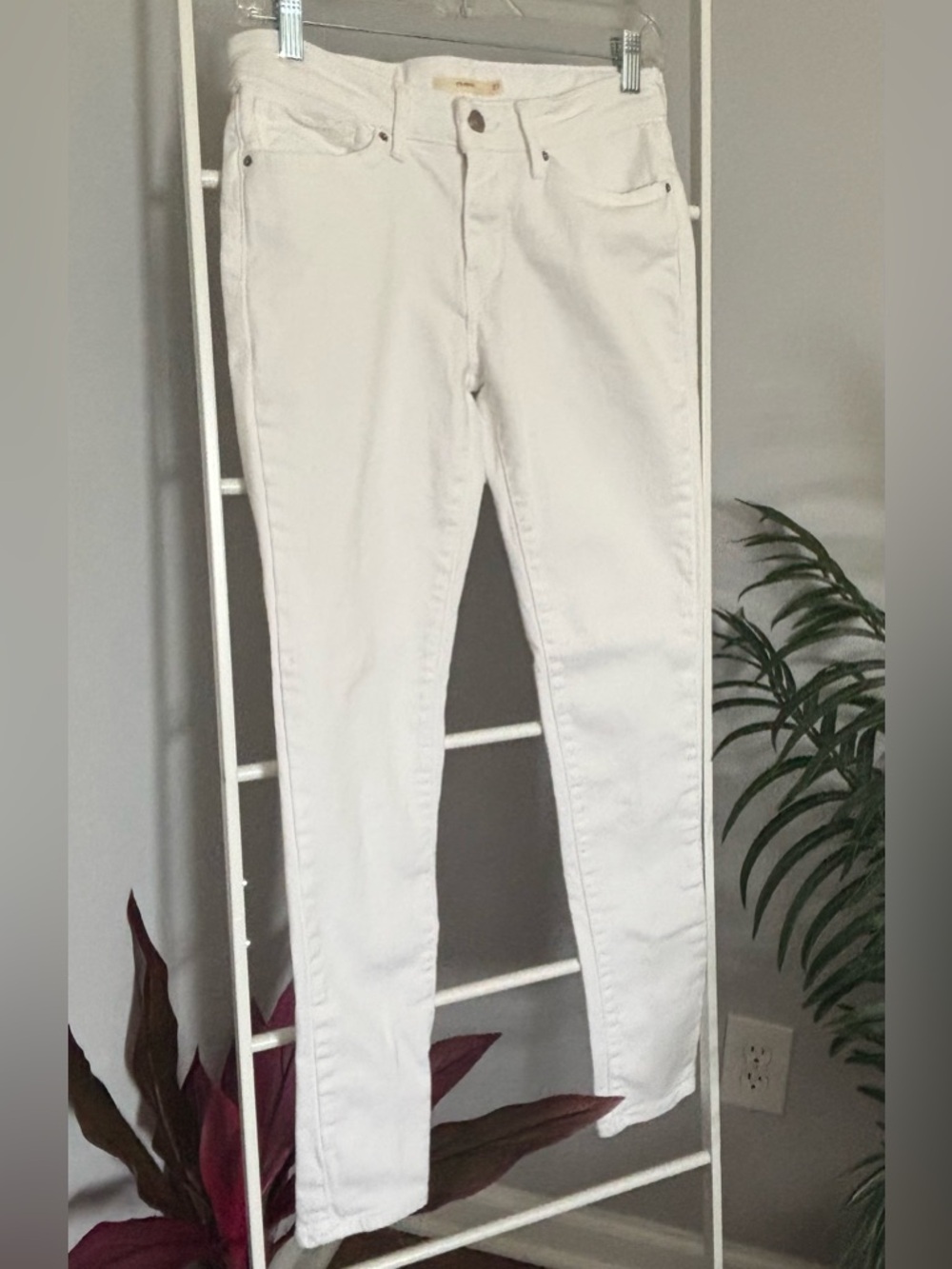 Levi's 711 White Skinny Jeans for Women - Picture 6 of 16